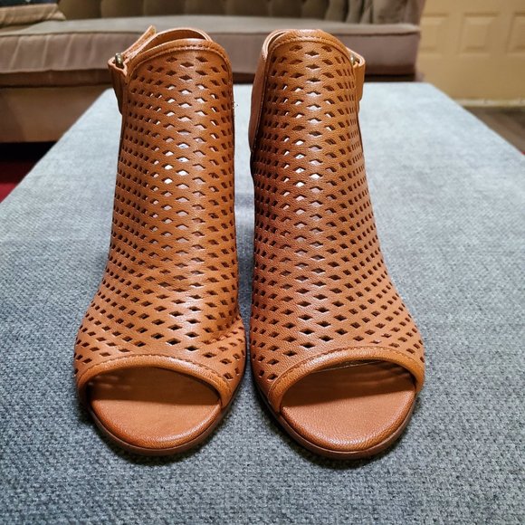 Steve Madden | Leather High heel Nimbble Peep Toe Sandals - Picture 2 of 6